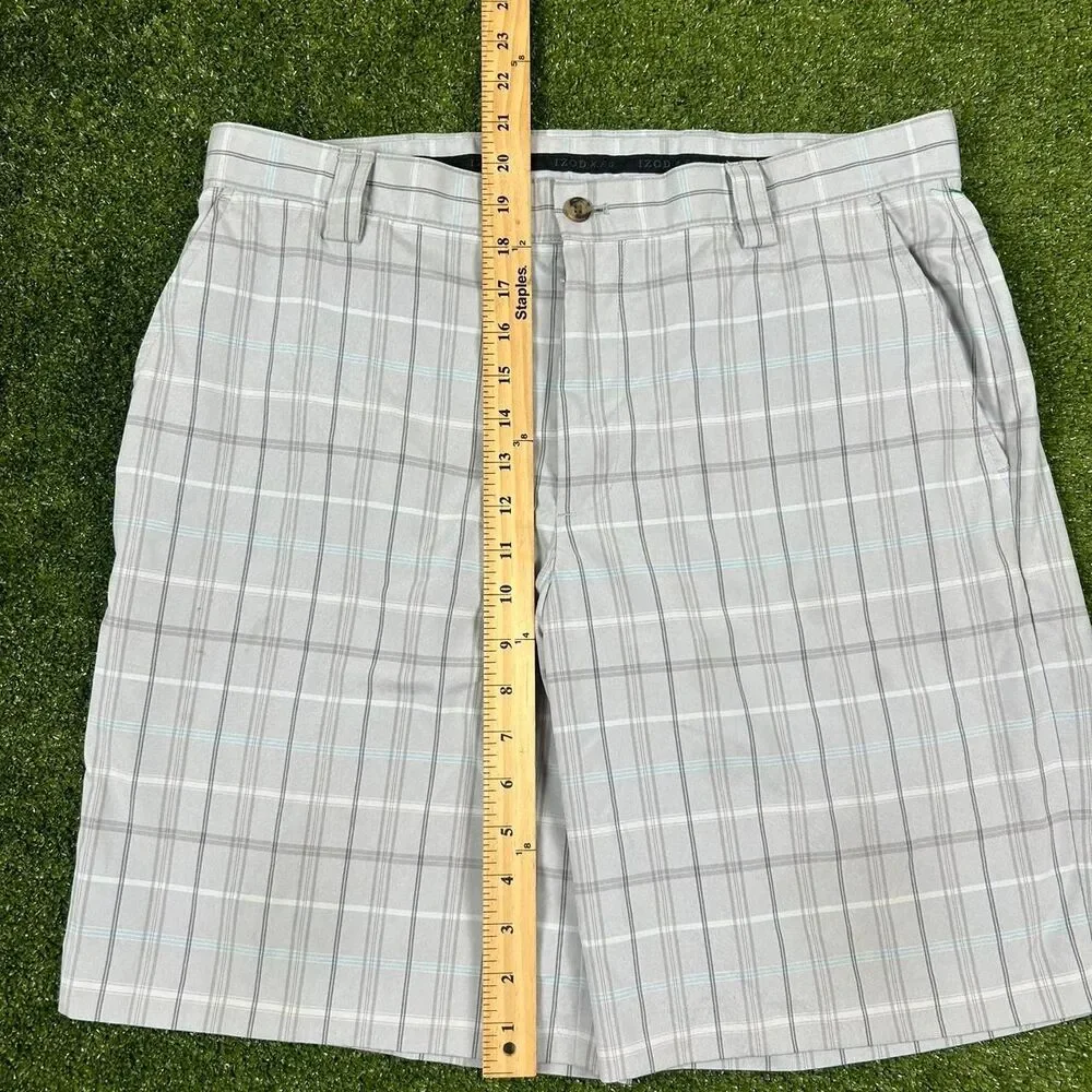 Izod Men's White and Grey Shorts